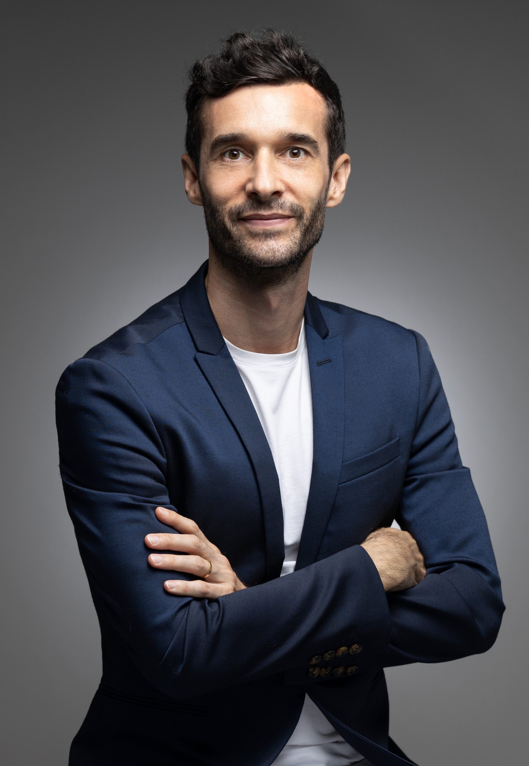 Julien Machet Hypnose à Levallois et en visioconférence